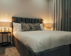 Khách sạn Reserved Suites Illovo (Johannesburg, Nam Phi)