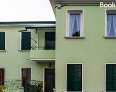 Koko talo/asunto Casa Smeraldo (Mestre, Italia)