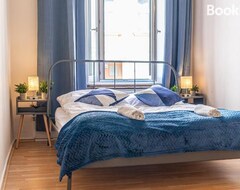 Cijela kuća/apartman Elegant Haven: Stylish And Spacious 3br Apartment (Beč, Austrija)