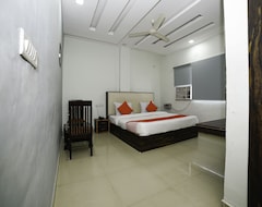 Hotel OYO 29773 C P Palace (Jhansi, India)