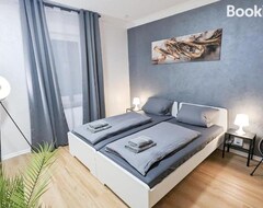 Koko talo/asunto Alfa 4 Zimmer Apartment 8 Personen Netflix Inet Ebk Wm Trockner (Stuttgart, Saksa)