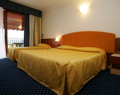 Khách sạn Hotel Eurocongressi (Cavaion Veronese, Ý)