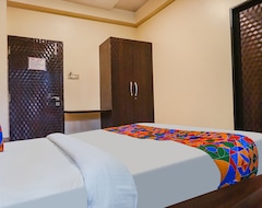 Hotel OYO 23524 Shades Of Royal (Ahmednagar, Indien)