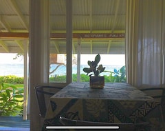Hele huset/lejligheden The Ideal Honeymoon Cottage: Quiet, Beachfront & Comfortable + Epic Views! (Waimanalo, USA)