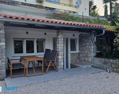 Koko talo/asunto Apartment Luce (Lovran, Kroatia)