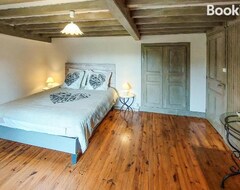Toàn bộ căn nhà/căn hộ Beautiful Home In Champoly With Wifi And 4 Bedrooms (Champoly, Pháp)