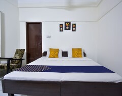 Khách sạn Spot On 39952 Hotel Silverton Spot (Jalandhar, Ấn Độ)