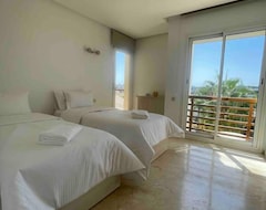 Koko talo/asunto Appartement Bahia Golf Beach (Bouznika, Marokko)