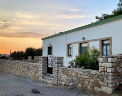 Toàn bộ căn nhà/căn hộ The Old Cafe At Myrtidia (Aroniadika, Hy Lạp)