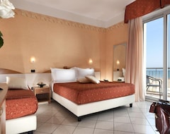 Khách sạn Hotel Ambra (Rimini, Ý)