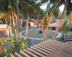 Lomakeskus Happy Ripples Beach Resort (San Fabian, Filippiinit)