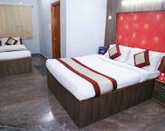 Hotel Holidays Dollars Grand (Tirupati, India)