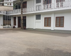 Khách sạn Kandy Paradise Inn (Kandy, Sri Lanka)