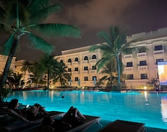 Khách sạn Marina Beach Boutique Hotel (Dương Đông, Việt Nam)