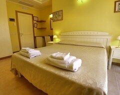 Hotel Alessandra (Numana, Italy)