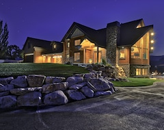 Koko talo/asunto Kaunis hirsitalo koti nauttia perheen ja ystävien (Coalville, Amerikan Yhdysvallat)