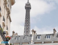 Casa/apartamento entero Eiffel Tower Appartment (París, Francia)