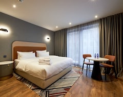 Otel Fourty Three Luxury Serviced Apartments (Düsseldorf, Almanya)