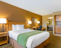 Hotel Econo Lodge Inn & Suites - North Vancouver (Vancouver, Canada)