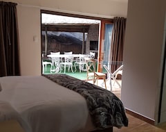 Apart Otel 50 Galena Affordable Luxury (Roodepoort, Güney Afrika)