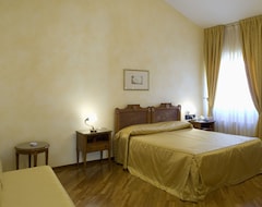 Hotel Albergo Delle Notarie (Reggio Emilia, Italija)