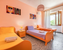 Hele huset/lejligheden Holiday Home Villa Mauro With Private Garden & A/c (Calasetta, Italien)