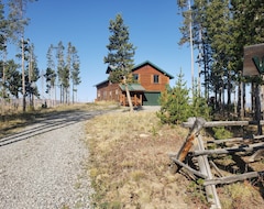 Toàn bộ căn nhà/căn hộ Lava Mountain View Cabin (Dubois, Hoa Kỳ)