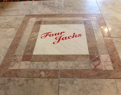 Khách sạn Four Jacks Hotel and Casino (Jackpot, Hoa Kỳ)