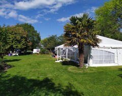 Hele huset/lejligheden A Villa With Soul, Gardens & Art! (Bulls, New Zealand)