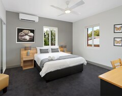 Khách sạn Kingsgrove Hotel (Sydney, Úc)