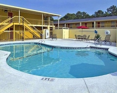 Hotel Econo Lodge Inn & Suites at Fort Moore (Columbus, USA)