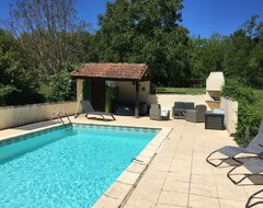 Toàn bộ căn nhà/căn hộ Comfortable 3-Bed/3-Bath Holiday Home With Heated Pool And Large Wilded Garden (Loubès-Bernac, Pháp)