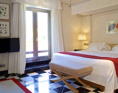 Khách sạn Rio Real Golf Hotel (Marbella, Tây Ban Nha)