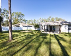 Toàn bộ căn nhà/căn hộ Charming Home Situated In A Serene And Safe Neighborhood (Palm Coast, Hoa Kỳ)