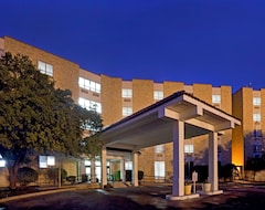 Hotel Buildings 592 & 1384 (San Antonio, USA)