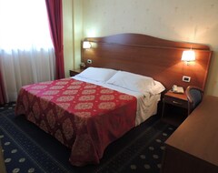 Hotelli Hotel Rigolfo (Moncalieri, Italia)