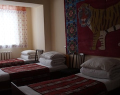 Hostelli Rahat Hostel In Toktogul (Toktogul, Kyrgyzstan)