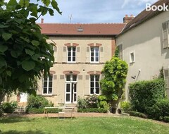 Hele huset/lejligheden Agreable Maison Avec Jardin (Nogent-sur-Seine, Frankrig)