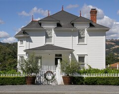 Toàn bộ căn nhà/căn hộ Remodeled Sonoma County Historic Home (Geyserville, Hoa Kỳ)