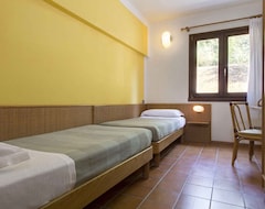 Apart Otel Poiano Garda Resort Appartamenti (Garda, İtalya)