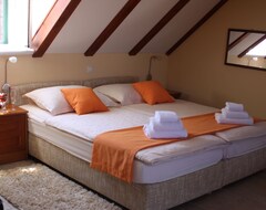 Khách sạn Rooms Toni Palace (Split, Croatia)
