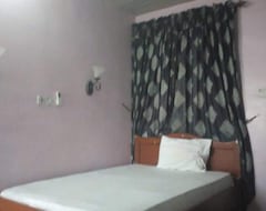Hotel House 1759 (Uyo, Nigeria)
