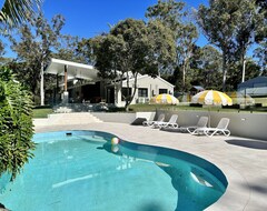 Toàn bộ căn nhà/căn hộ Bushland Paradise: Vibrant Home With Outdoor Fun (Springwood, Úc)