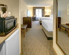 Holiday Inn Express Hotel & Suites Emporia, an IHG Hotel (Emporia, USA)