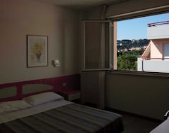 Căn hộ có phục vụ IHR Residence Hotel Le Terrazze (Grottammare, Ý)