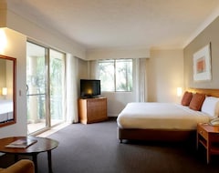 Otel Mercure Gold Coast Resort (Broadbeach Waters, Avustralya)