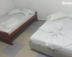 Khách sạn Hotel Vista Al Mar Habitacion Para 6 Personas (Santa Marta, Colombia)