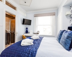 Hotelli Ashbys Accommodation & Spa Hire (Portsmouth, Iso-Britannia)