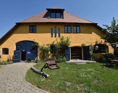 Cijela kuća/apartman Spacious Four-room Apartment On A Large Property (Neu Bartelshagen, Njemačka)