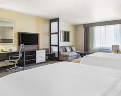 Holiday Inn Express & Suites Anaheim Resort Area, An Ihg Hotel (Anaheim, USA)